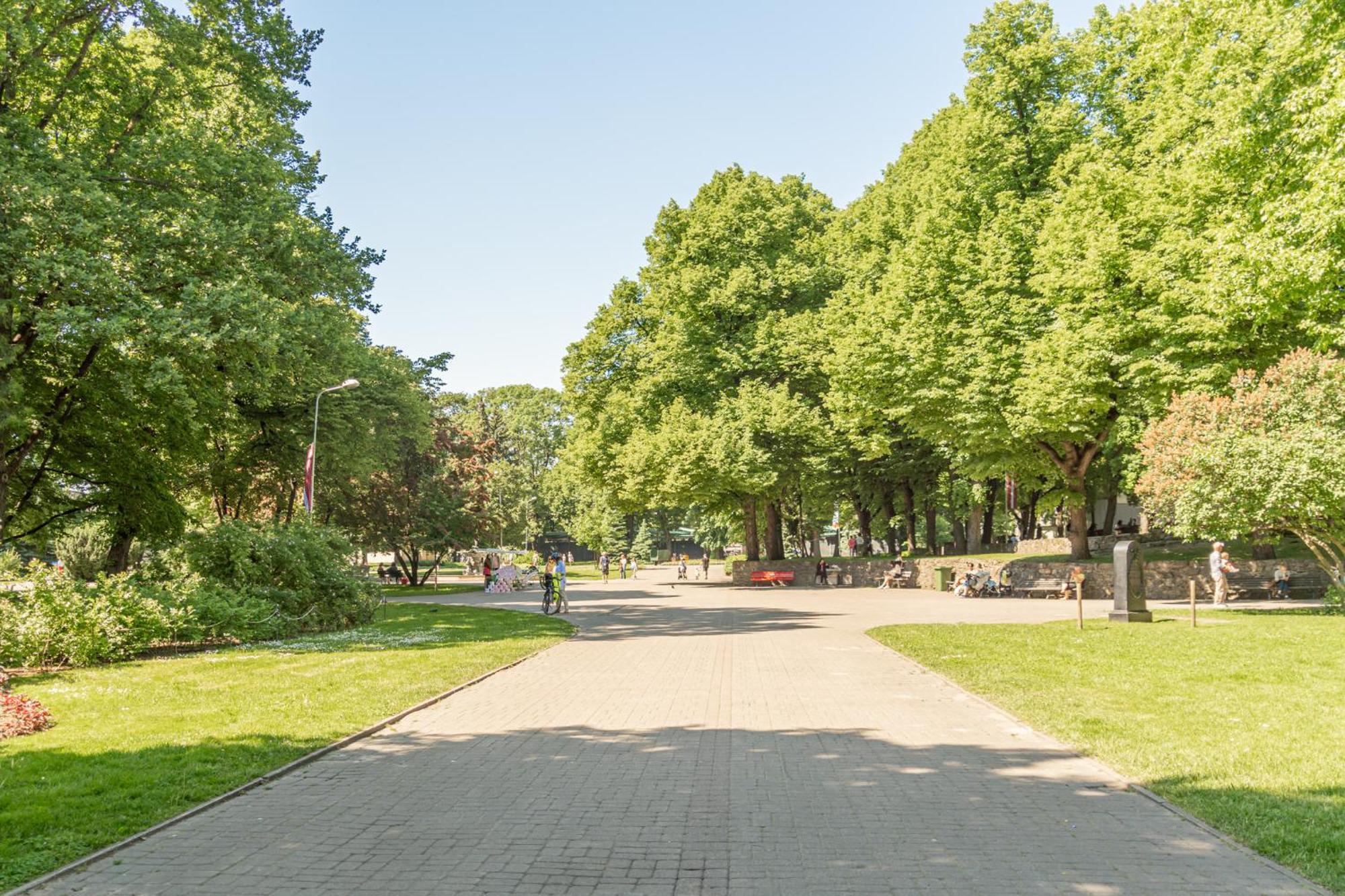 Prestigious Former Library Apartment - Perfect Location Riga Luaran gambar